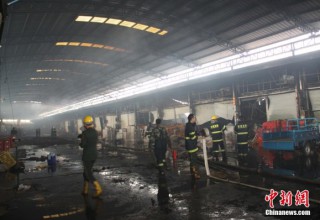 Пожар в Шэньчжэне унес жизни не менее 16 человек