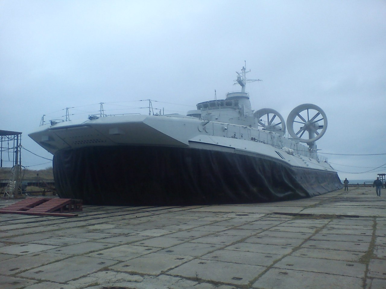 Украина в срочном порядке отправила в Китай боевой корабль