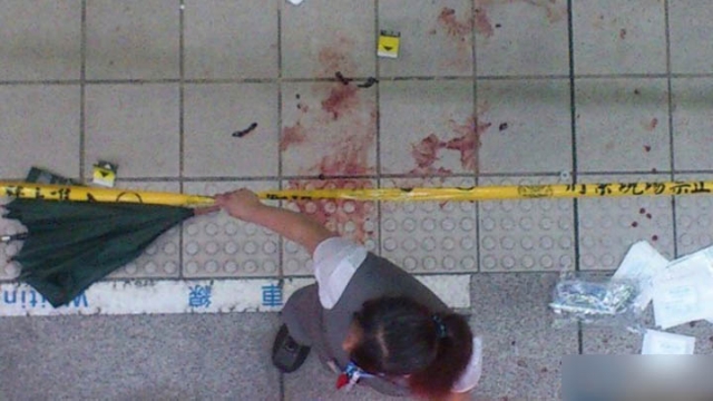 В тайбэйском метро студент зарезал трех человек