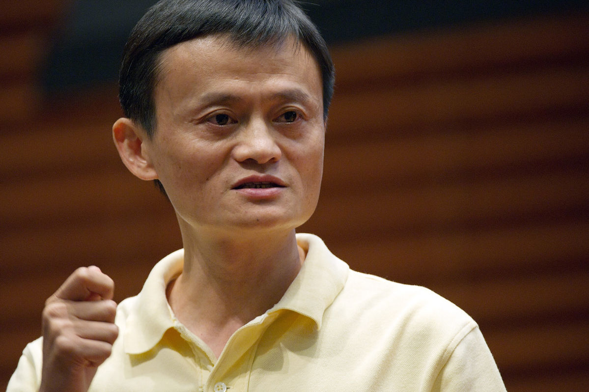 Alibaba завершает крупнейшую интернет-сделку в истории Китая