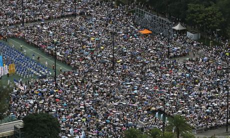 Гонконгская оппозиция устроила марш протеста в годовщину воссоединения с Китаем 