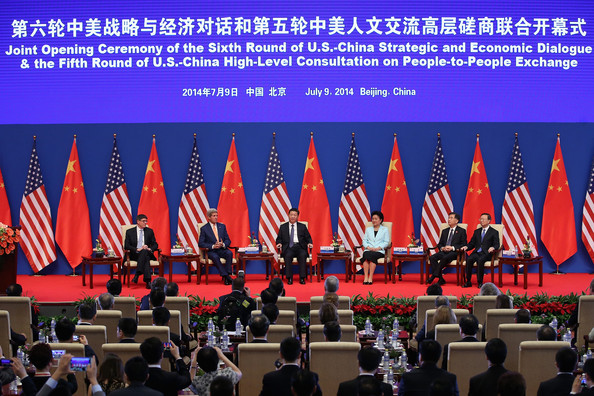 Синьхуа: Китай и США преодолевают разногласия в развитии двустороннего диалога