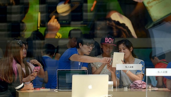 Китайские власти опровергли слухи об исключении Apple из списка госзапкупок
