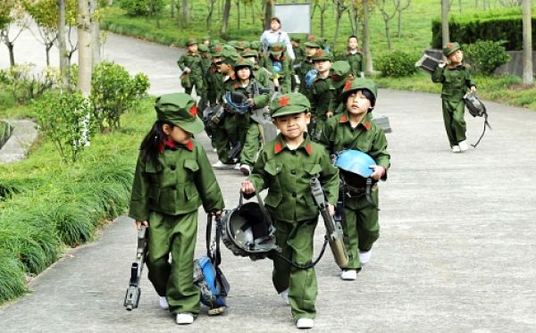 Директор детского сада в Шанхае извинилась за японскую военную песню, игравшую на выпускном
