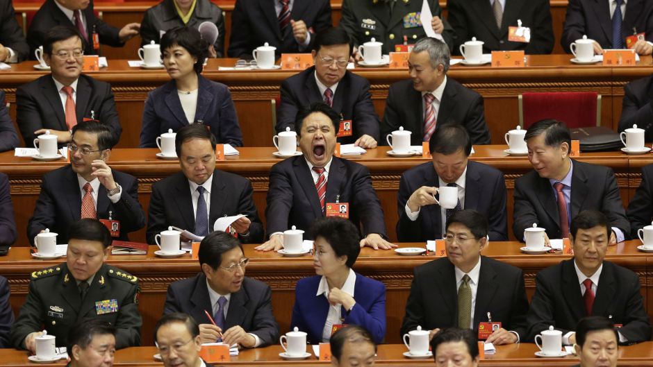 В Китае уволены более 160 тысяч фиктивных чиновников 