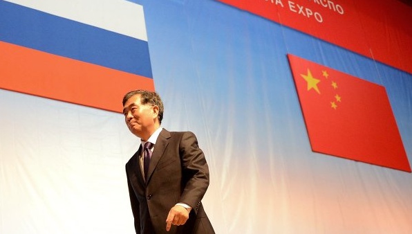 Китай назвал ошибкой санкции Запада в отношении России