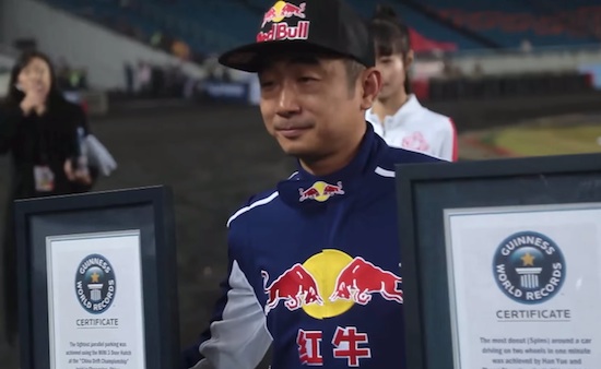 Китайский гонщик установил новый мировой рекорд по параллельной парковке