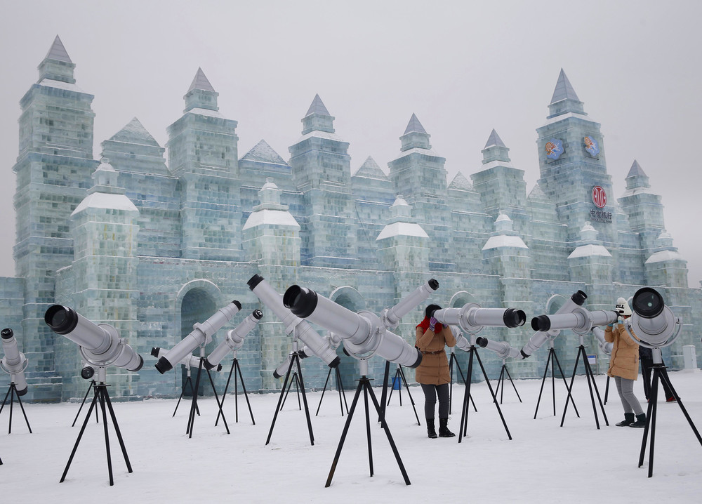 В Харбине начал работу международный фестиваль льда и снега