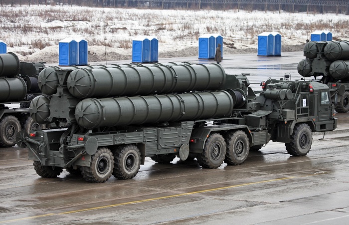 СМИ: Россия поставит Китаю зенитные ракетные комплексы С-400
