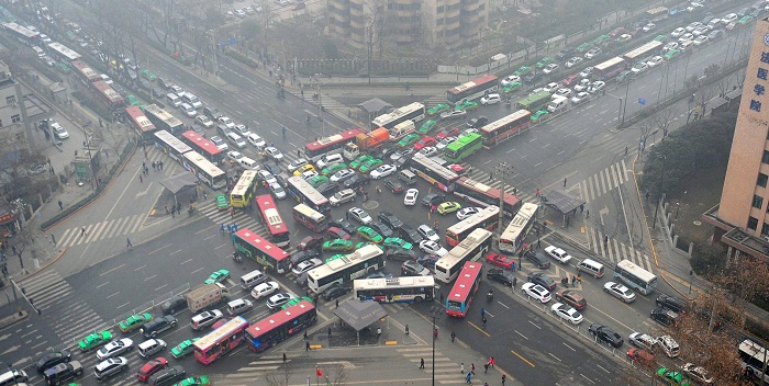 5 особенностей дорожного движения в Китае