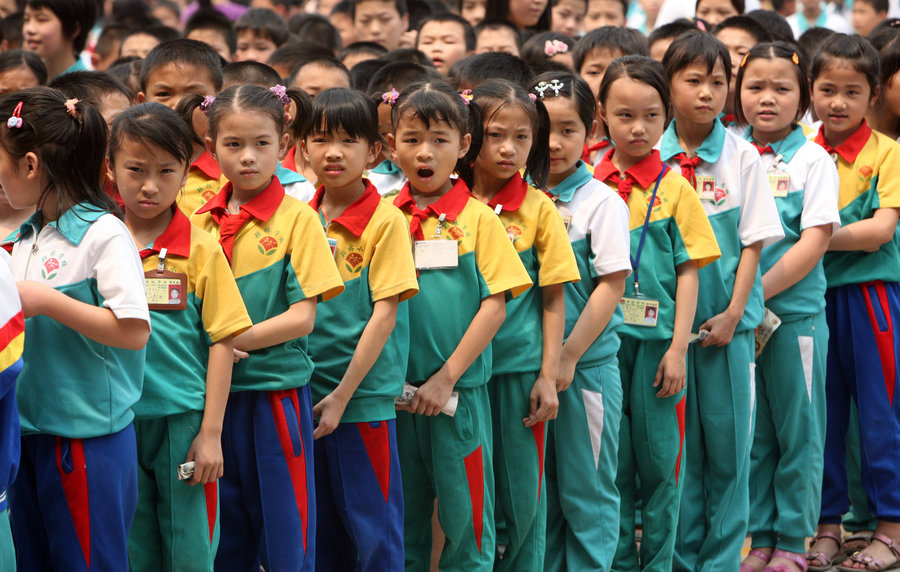школьники в Китае Сычуань землетрясение