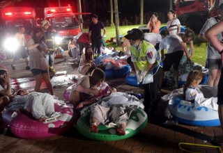 8 человек достигло число жертв возгорания в аквапарке на Тайване