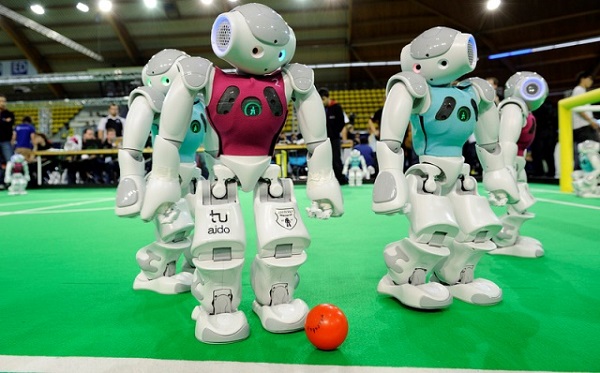 чемпионат по футболу среди роботов