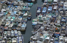 Рыболовные катера загнали в порт уезда Илань на Тайване. В ночь с субботы на воскресенье на остров придет супертайфун «Суделор», самый мощный тропический шторм в этом году