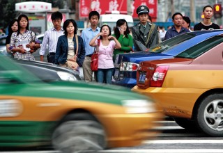 «Лучше сбить насмерть, чем сбить и покалечить»: как китайские водители экономят на компенсациях