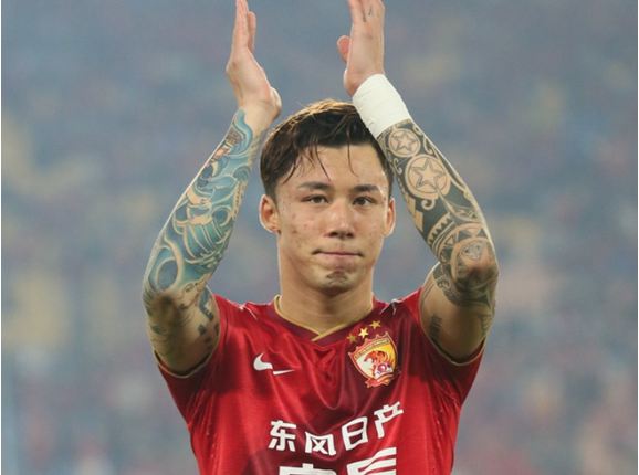 Чжан Линьпэн, китайский футболист