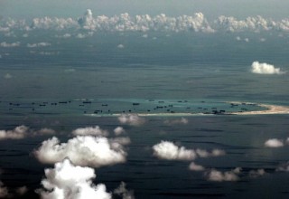 МИД КНР: Китай мог бы вернуть себе незаконно занятые острова