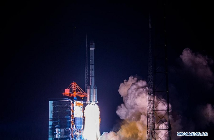 Китайская ракета-носитель «Великий поход-3B» вывела на орбиту первый белорусский спутник связи. 