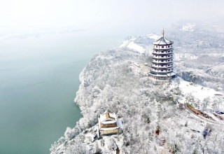 Снежная пагода