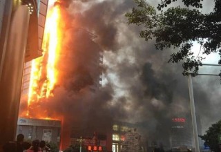 В Китае сгорел многоэтажный отель
