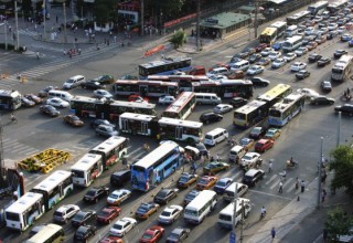 Более 700 человек ежедневно погибают на дорогах в КНР