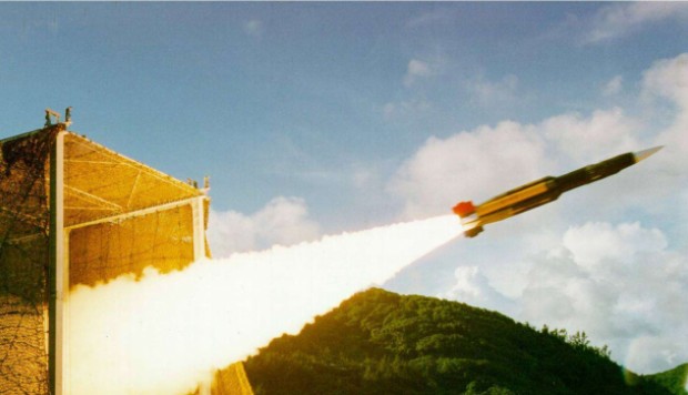 Тайвань выпустил ракету во время празднования годовщины КПК