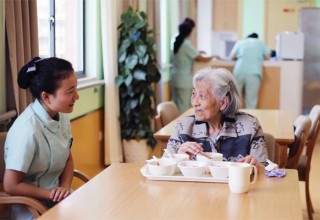 Китай: пик старения населения придется на 2055-й