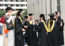 выпускники Китай