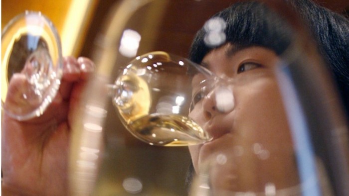 суррогатные алкоголики алкоголь Китай приложение