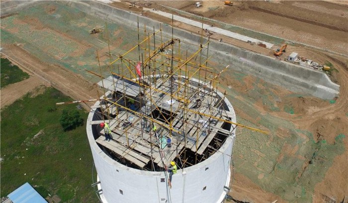 Строительство башни. Фото: SCMP