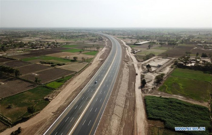 Pakistan road