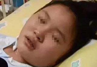 В Китае мальчик принял дробовик за игрушку и выстрелил в ребенка