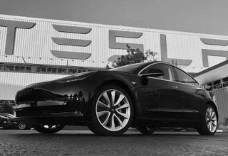 Tesla на 26% уронила цены на свои авто в Китае