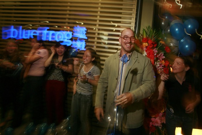 Боб Бойс на открытии одного из своих ресторанов в Шанхае, 2007. Фото:  Charlie Xia