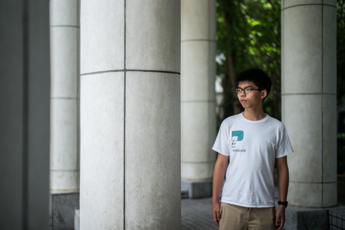 Один из лидеров гонконгской «Революции Зонтиков» Джошуа Вонг вернется в тюрьму