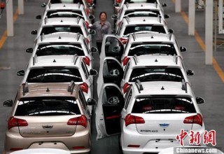 Пекин заморозил выдачу регистрационных номеров для электромобилей