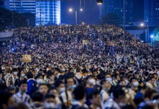 В Гонконге 150 тыс. граждан вышли на митинг против нового закона об экстрадиции