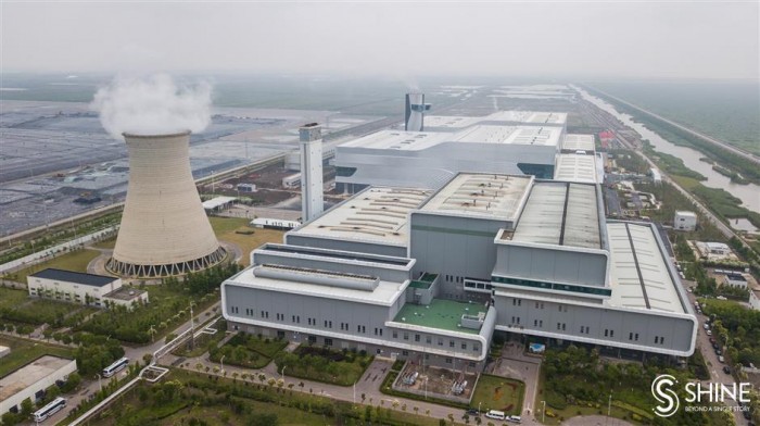 В Шанхае построили самую большую в мире мусоросжигательную электростанцию