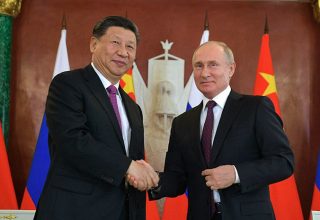 Главы России и КНР обменялись поздравлениями по случаю 70-летия установления дипотношений