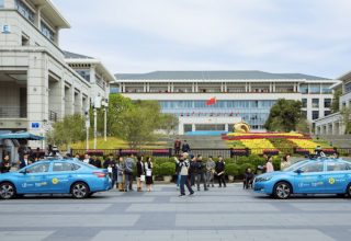 В китайском Гуанчжоу началась пробная эксплуатация автономных такси