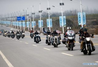 В Китае полицейские купили для работы дорогие мотоциклы Harley Davidson. Интернет-пользователи решили, что это чересчур