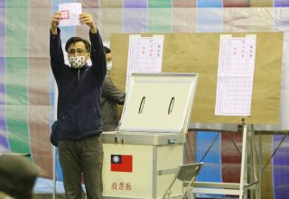 ЭКДайджест. Китай за неделю: тайваньский референдум, DJI в черном списке США и память нанкинских жертв