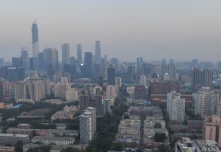 Новости Китая, суббота: прибытие иностранных сотрудников ОИ-2022 и влияние тайфунов на уровень озона