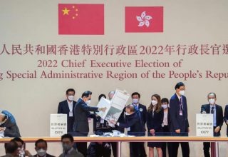 Безальтернативный глава администрации Гонконга: что известно о жизни и карьере Джона Ли