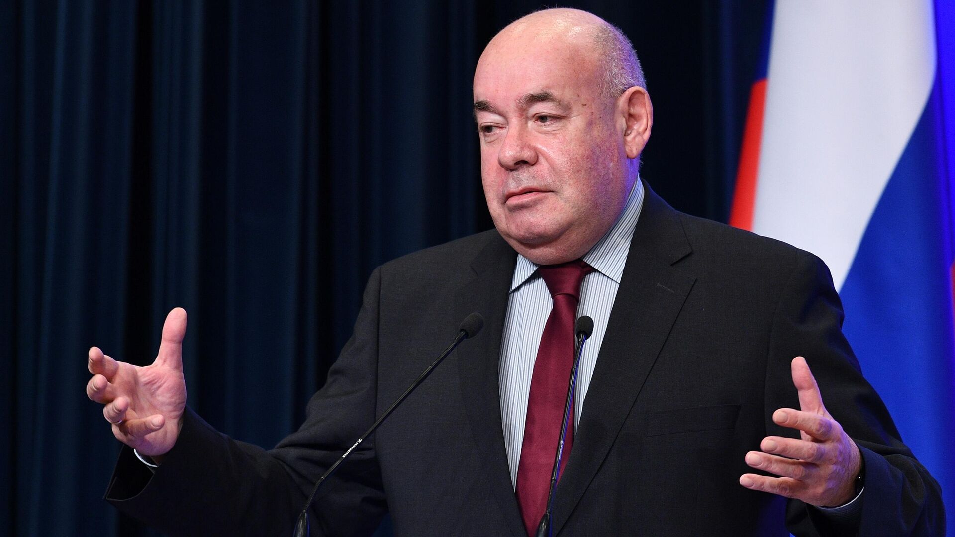 Михаил Швыдкой сравнил инициативу создания спецхрана с советским анекдотом