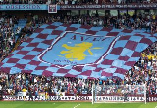 Aston_Villa_Crowd_Flag.jpg