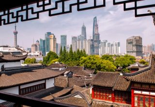 Old-and-modern-China-viewed-from-a-tea-house-in-old-town-Shanghai_DD4B59-1550x804-1.jpg