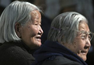 elderly-china_2453274k.jpg