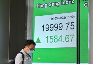 https___cdn.cnn_.com_cnnnext_dam_assets_220316060550-hong-kong-stock-market-03162022.jpg