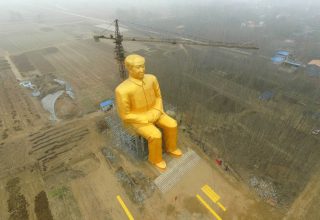 mao-zedong-statue-china1.jpg
